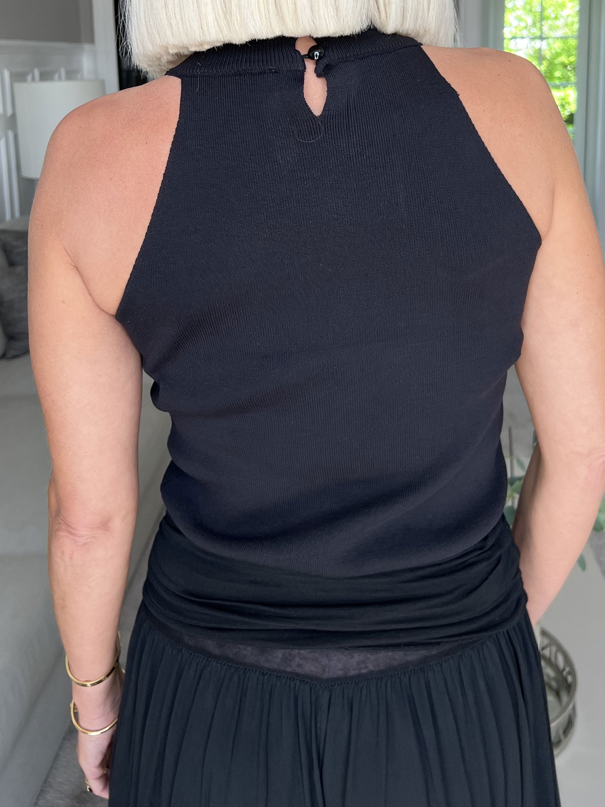 Elba - Top i elastisk stof med halterneck og similisten